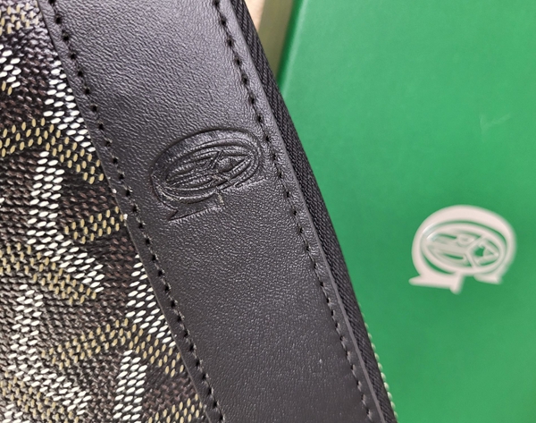 超激安ブランド財布偽物背面デザイン